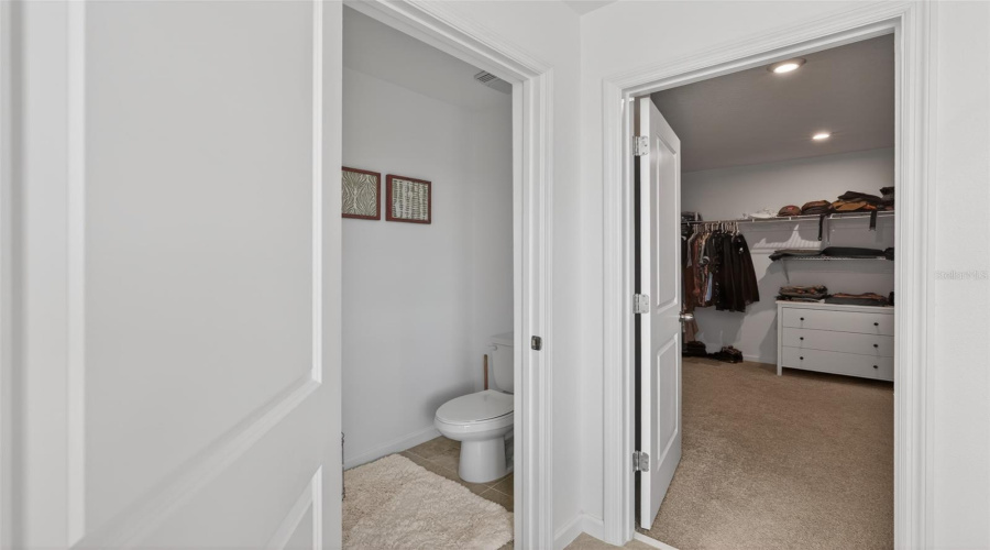 KISSIMMEE, Florida 34747, 5 Bedrooms Bedrooms, ,3 BathroomsBathrooms,Residential,For Sale,LAKESHORE BREEZE,0,MFRO6399978