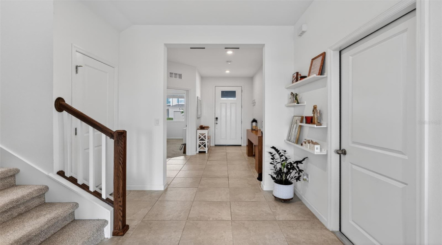 KISSIMMEE, Florida 34747, 5 Bedrooms Bedrooms, ,3 BathroomsBathrooms,Residential,For Sale,LAKESHORE BREEZE,0,MFRO6399978