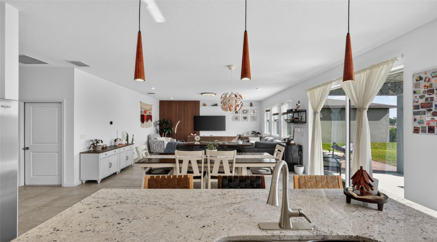 KISSIMMEE, Florida 34747, 5 Bedrooms Bedrooms, ,3 BathroomsBathrooms,Residential,For Sale,LAKESHORE BREEZE,0,MFRO6399978