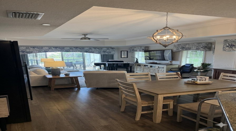 KISSIMMEE, Florida 34747, 3 Bedrooms Bedrooms, ,3 BathroomsBathrooms,Residential,For Sale,SUNSET VIEW,0,MFRS5147824