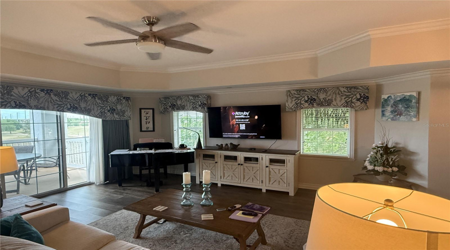 KISSIMMEE, Florida 34747, 3 Bedrooms Bedrooms, ,3 BathroomsBathrooms,Residential,For Sale,SUNSET VIEW,0,MFRS5147824