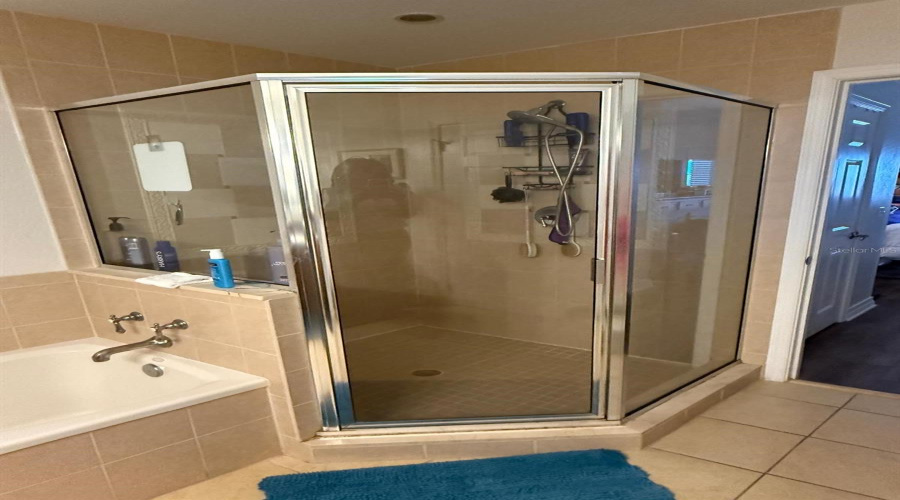 KISSIMMEE, Florida 34747, 3 Bedrooms Bedrooms, ,3 BathroomsBathrooms,Residential,For Sale,SUNSET VIEW,0,MFRS5147824