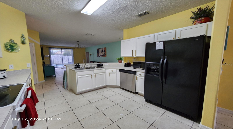 DAVENPORT, Florida 33837, 5 Bedrooms Bedrooms, ,3 BathroomsBathrooms,Residential,For Sale,KNOLLWOOD,0,MFRO6399990