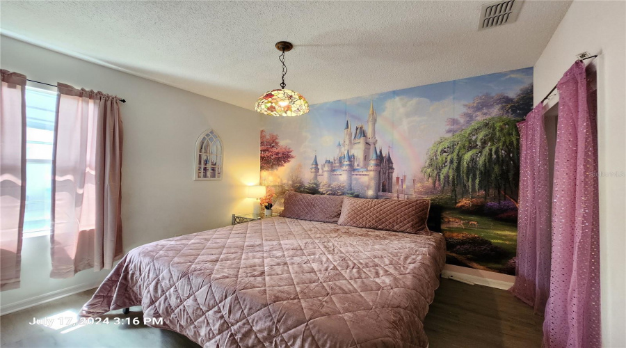 DAVENPORT, Florida 33837, 5 Bedrooms Bedrooms, ,3 BathroomsBathrooms,Residential,For Sale,KNOLLWOOD,0,MFRO6399990