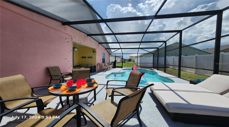 DAVENPORT, Florida 33837, 5 Bedrooms Bedrooms, ,3 BathroomsBathrooms,Residential,For Sale,KNOLLWOOD,0,MFRO6399990