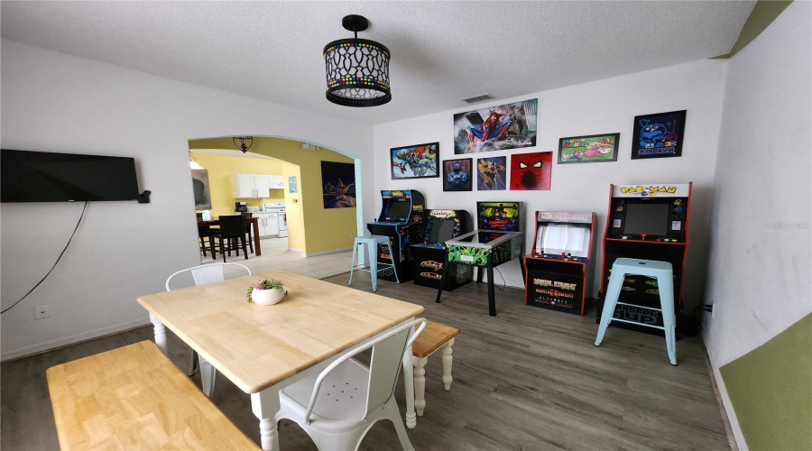 DAVENPORT, Florida 33837, 5 Bedrooms Bedrooms, ,3 BathroomsBathrooms,Residential,For Sale,KNOLLWOOD,0,MFRO6399990