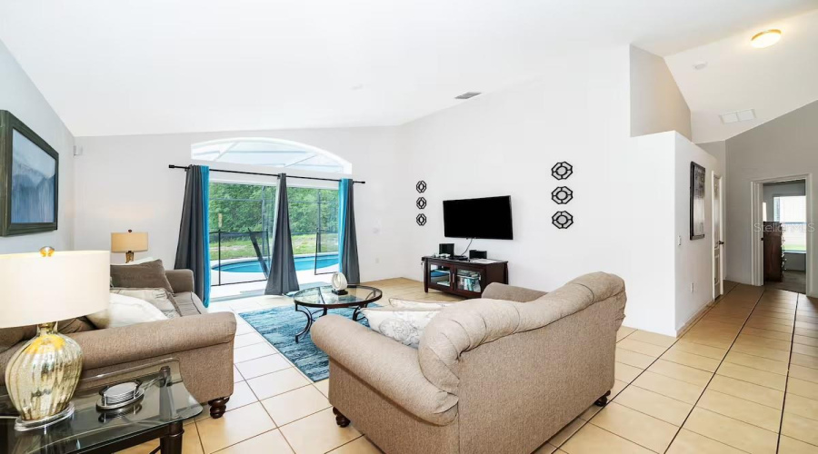 DAVENPORT, Florida 33837, 4 Bedrooms Bedrooms, ,3 BathroomsBathrooms,Residential,For Sale,VIOLA,0,MFRO6399797