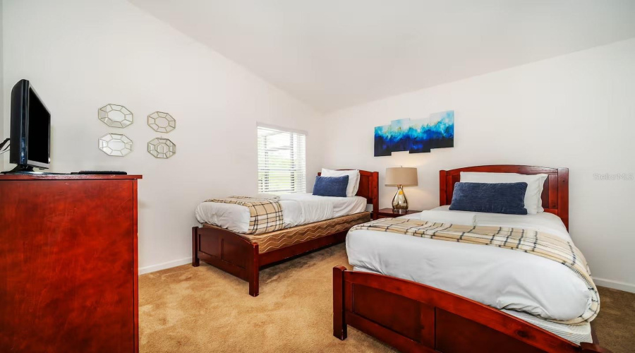 DAVENPORT, Florida 33837, 4 Bedrooms Bedrooms, ,3 BathroomsBathrooms,Residential,For Sale,VIOLA,0,MFRO6399797