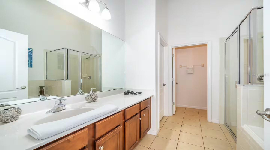 DAVENPORT, Florida 33837, 4 Bedrooms Bedrooms, ,3 BathroomsBathrooms,Residential,For Sale,VIOLA,0,MFRO6399797