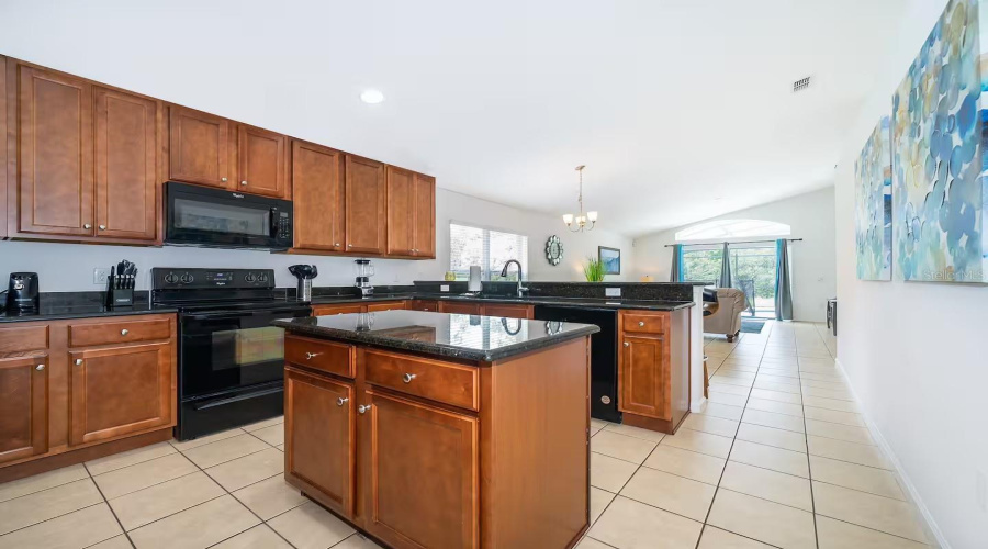 DAVENPORT, Florida 33837, 4 Bedrooms Bedrooms, ,3 BathroomsBathrooms,Residential,For Sale,VIOLA,0,MFRO6399797