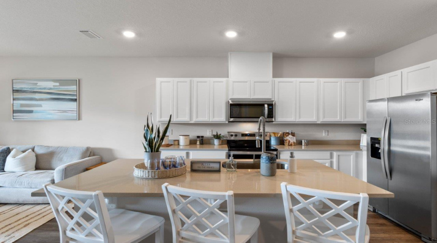 DAVENPORT, Florida 33837, 3 Bedrooms Bedrooms, ,2 BathroomsBathrooms,Residential,For Sale,OLYMPIC,0,MFRO6368503