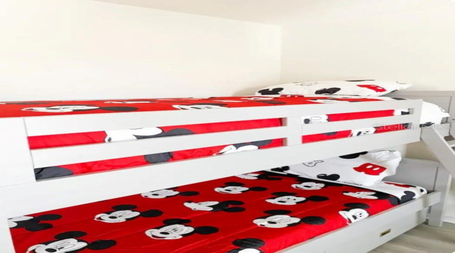 KISSIMMEE, Florida 34746, 4 Bedrooms Bedrooms, ,3 BathroomsBathrooms,Residential,For Sale,LAS FUENTES,0,MFRO6399892