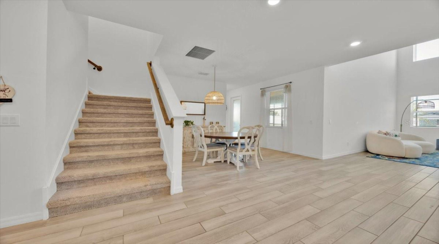 DAVENPORT, Florida 33896, 5 Bedrooms Bedrooms, ,4 BathroomsBathrooms,Residential,For Sale,LANCASHIRE,0,MFRO6400047