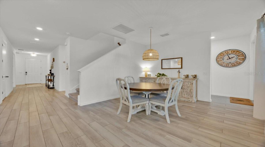 DAVENPORT, Florida 33896, 5 Bedrooms Bedrooms, ,4 BathroomsBathrooms,Residential,For Sale,LANCASHIRE,0,MFRO6400047