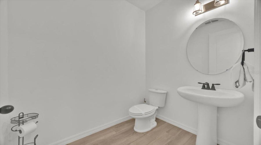 DAVENPORT, Florida 33896, 5 Bedrooms Bedrooms, ,4 BathroomsBathrooms,Residential,For Sale,LANCASHIRE,0,MFRO6400047