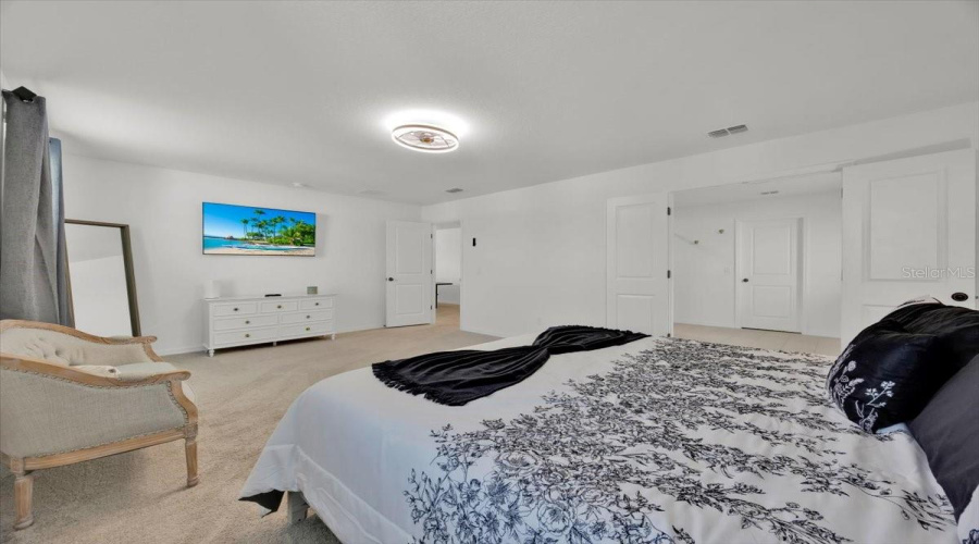 DAVENPORT, Florida 33896, 5 Bedrooms Bedrooms, ,4 BathroomsBathrooms,Residential,For Sale,LANCASHIRE,0,MFRO6400047