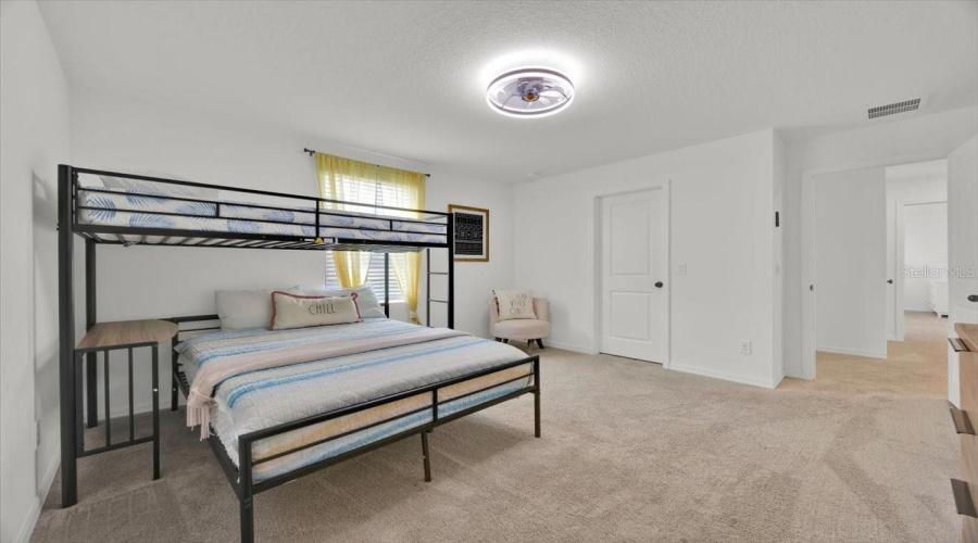 DAVENPORT, Florida 33896, 5 Bedrooms Bedrooms, ,4 BathroomsBathrooms,Residential,For Sale,LANCASHIRE,0,MFRO6400047