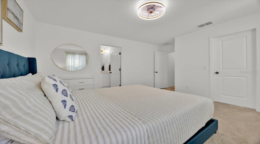 DAVENPORT, Florida 33896, 5 Bedrooms Bedrooms, ,4 BathroomsBathrooms,Residential,For Sale,LANCASHIRE,0,MFRO6400047