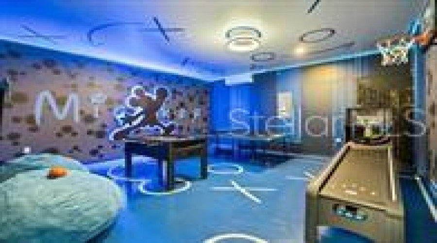 KISSIMMEE, Florida 34747, 5 Bedrooms Bedrooms, ,3 BathroomsBathrooms,Residential,For Sale,BEACH TEA,0,MFRS5148065