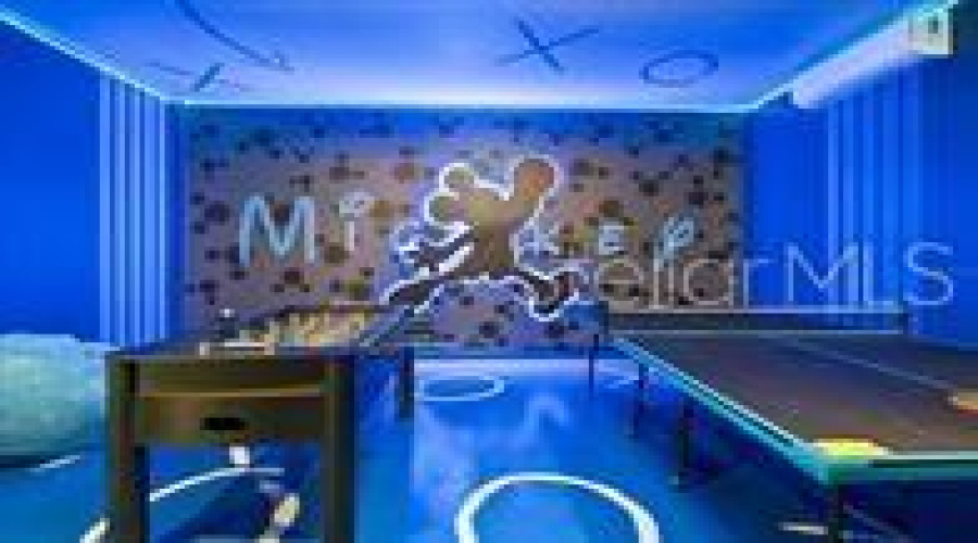 KISSIMMEE, Florida 34747, 5 Bedrooms Bedrooms, ,3 BathroomsBathrooms,Residential,For Sale,BEACH TEA,0,MFRS5148065