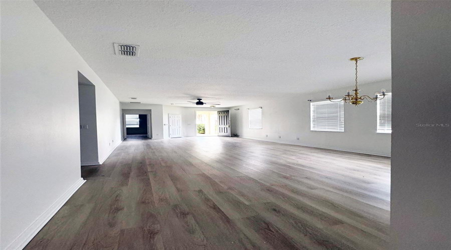 DAVENPORT, Florida 33897, 4 Bedrooms Bedrooms, ,3 BathroomsBathrooms,Residential,For Sale,KETTERING,0,MFRO6399591