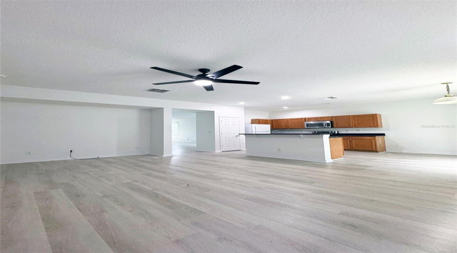 DAVENPORT, Florida 33897, 4 Bedrooms Bedrooms, ,3 BathroomsBathrooms,Residential,For Sale,KETTERING,0,MFRO6399591