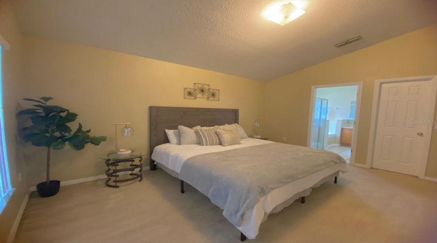 KISSIMMEE, Florida 34746, 4 Bedrooms Bedrooms, ,3 BathroomsBathrooms,Residential,For Sale,LIBERTY HALL,0,MFRS5083649