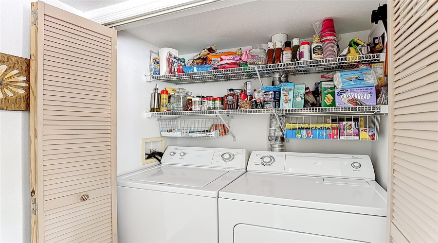 Full Size Washer/Dryer