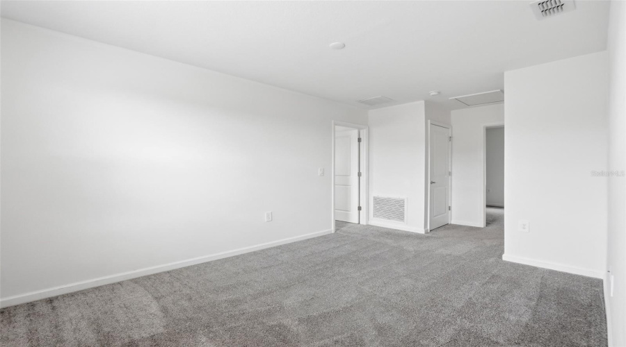 DAVENPORT, Florida 33837, 5 Bedrooms Bedrooms, ,2 BathroomsBathrooms,Residential,For Sale,JETT,0,MFRO6399602