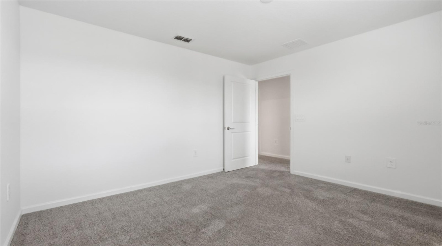 DAVENPORT, Florida 33837, 5 Bedrooms Bedrooms, ,2 BathroomsBathrooms,Residential,For Sale,JETT,0,MFRO6399602