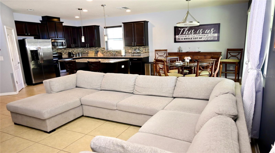 DAVENPORT, Florida 33837, 4 Bedrooms Bedrooms, ,2 BathroomsBathrooms,Residential,For Sale,BRIDGEFORD CROSSING,0,MFRS5144519