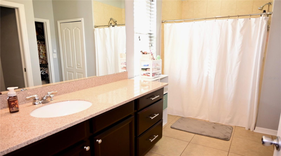 DAVENPORT, Florida 33837, 4 Bedrooms Bedrooms, ,2 BathroomsBathrooms,Residential,For Sale,BRIDGEFORD CROSSING,0,MFRS5144519