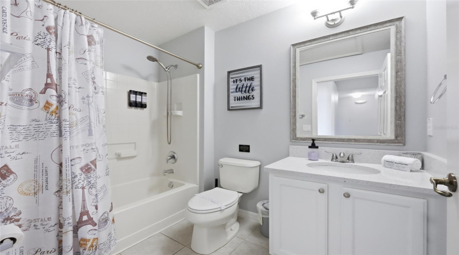 Kissimmee, Florida 34746, 3 Bedrooms Bedrooms, ,2 Bathroomsbathrooms,Residential,For Sale,Las Fuentes,0,Mfro6399988
