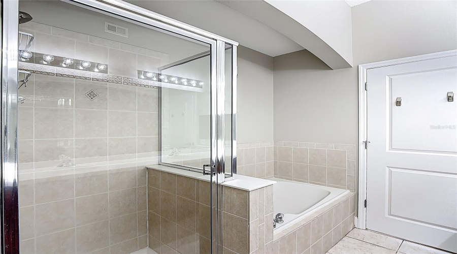 Owner's Bathroom with Soaking Tub