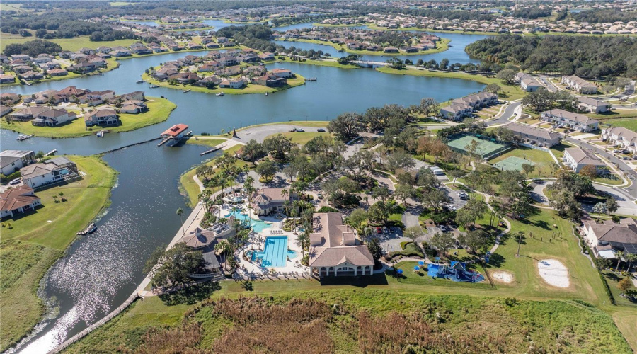KISSIMMEE, Florida 34746, 5 Bedrooms Bedrooms, ,4 BathroomsBathrooms,Residential,For Sale,SHORESIDE,0,MFRO6399579