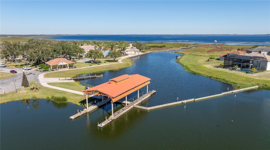 KISSIMMEE, Florida 34746, 5 Bedrooms Bedrooms, ,4 BathroomsBathrooms,Residential,For Sale,SHORESIDE,0,MFRO6399579