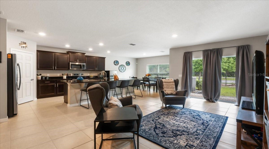 KISSIMMEE, Florida 34746, 3 Bedrooms Bedrooms, ,2 BathroomsBathrooms,Residential,For Sale,BEAU,0,MFRO6400372