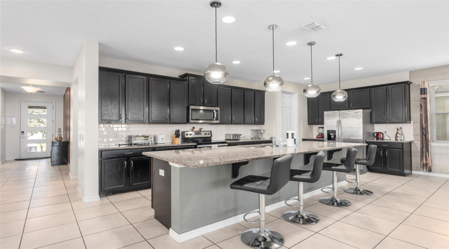 KISSIMMEE, Florida 34747, 9 Bedrooms Bedrooms, ,6 BathroomsBathrooms,Residential,For Sale,CARIBBEAN VIEW,0,MFRTB8408125