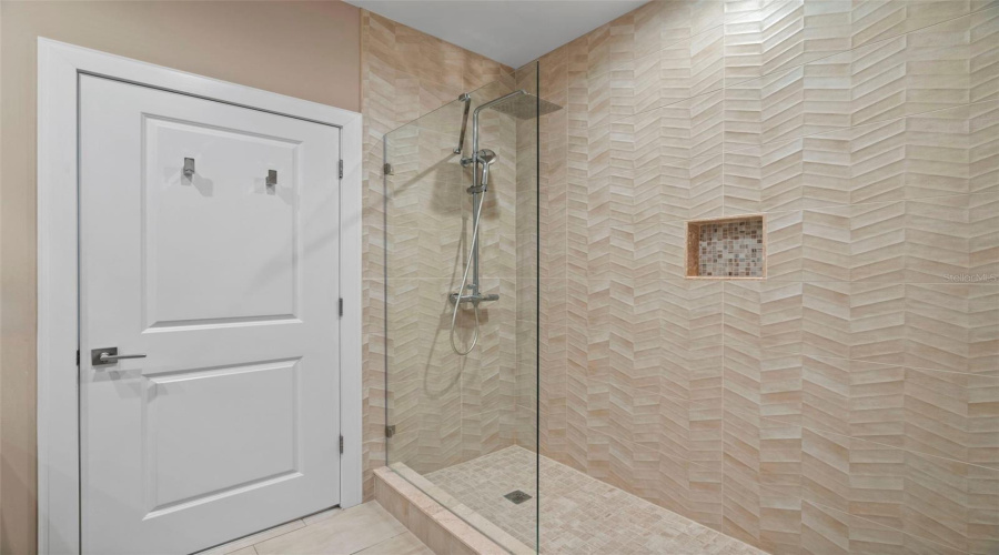 KISSIMMEE, Florida 34747, 3 Bedrooms Bedrooms, ,3 BathroomsBathrooms,Residential,For Sale,ROCKEFELLER,0,MFRS5148134