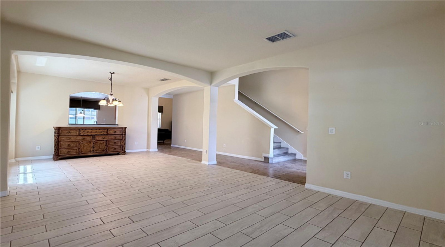 KISSIMMEE, Florida 34746, 6 Bedrooms Bedrooms, ,4 BathroomsBathrooms,Residential,For Sale,DHARMA,0,MFRO6400397