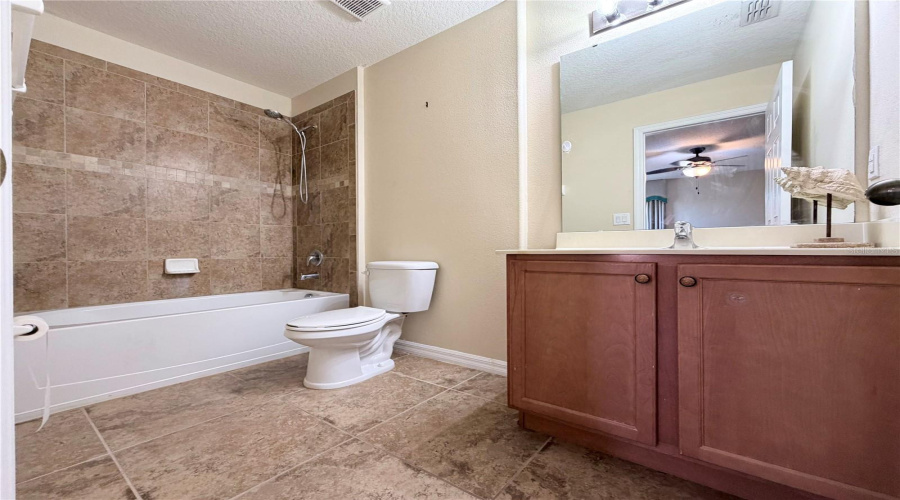 KISSIMMEE, Florida 34746, 6 Bedrooms Bedrooms, ,4 BathroomsBathrooms,Residential,For Sale,DHARMA,0,MFRO6400397