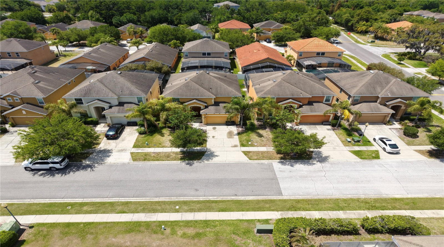 KISSIMMEE, Florida 34746, 6 Bedrooms Bedrooms, ,4 BathroomsBathrooms,Residential,For Sale,DHARMA,0,MFRO6400397