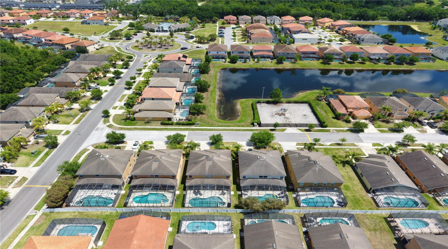 KISSIMMEE, Florida 34746, 6 Bedrooms Bedrooms, ,4 BathroomsBathrooms,Residential,For Sale,DHARMA,0,MFRO6400397