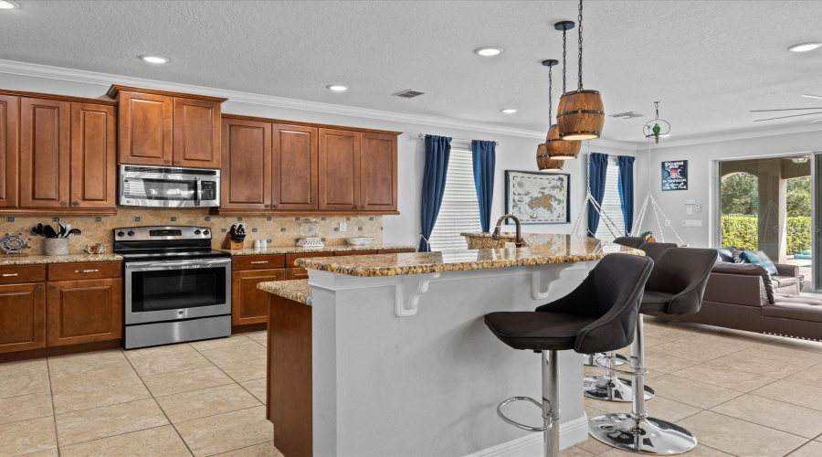 KISSIMMEE, Florida 34747, 5 Bedrooms Bedrooms, ,5 BathroomsBathrooms,Residential,For Sale,DESERT MOUNTAIN,0,MFRO6400399