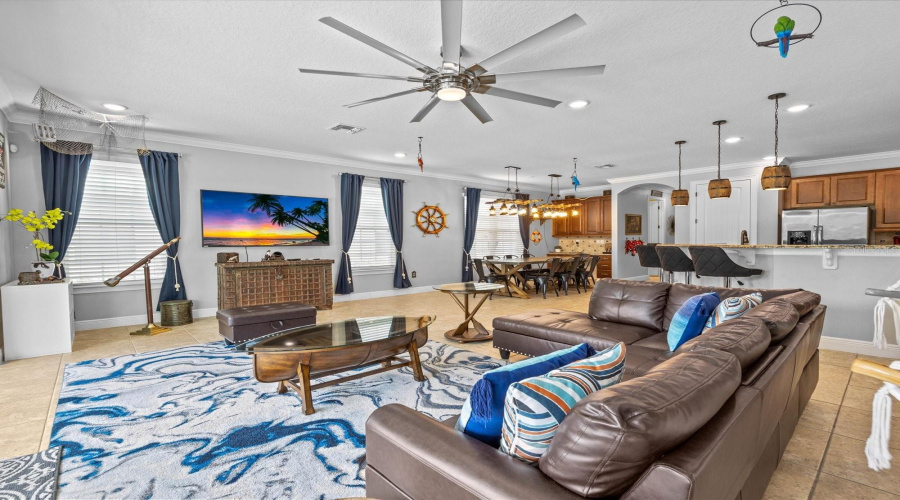 KISSIMMEE, Florida 34747, 5 Bedrooms Bedrooms, ,5 BathroomsBathrooms,Residential,For Sale,DESERT MOUNTAIN,0,MFRO6400399