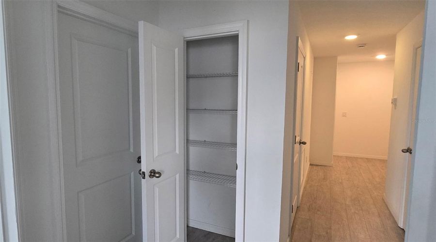 DAVENPORT, Florida 33896, 3 Bedrooms Bedrooms, ,2 BathroomsBathrooms,Residential,For Sale,LONGBOAT,0,MFRS5140554