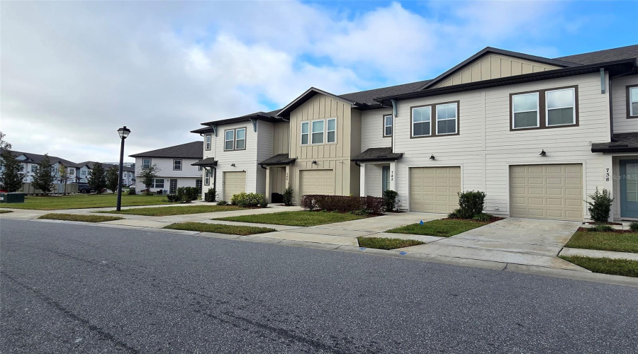 DAVENPORT, Florida 33896, 3 Bedrooms Bedrooms, ,2 BathroomsBathrooms,Residential,For Sale,LONGBOAT,0,MFRS5140554