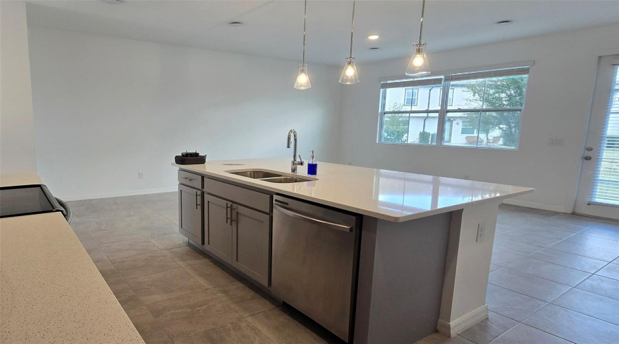 DAVENPORT, Florida 33896, 3 Bedrooms Bedrooms, ,2 BathroomsBathrooms,Residential,For Sale,LONGBOAT,0,MFRS5140554