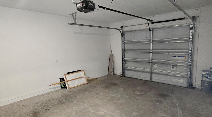 DAVENPORT, Florida 33896, 3 Bedrooms Bedrooms, ,2 BathroomsBathrooms,Residential,For Sale,LONGBOAT,0,MFRS5140554