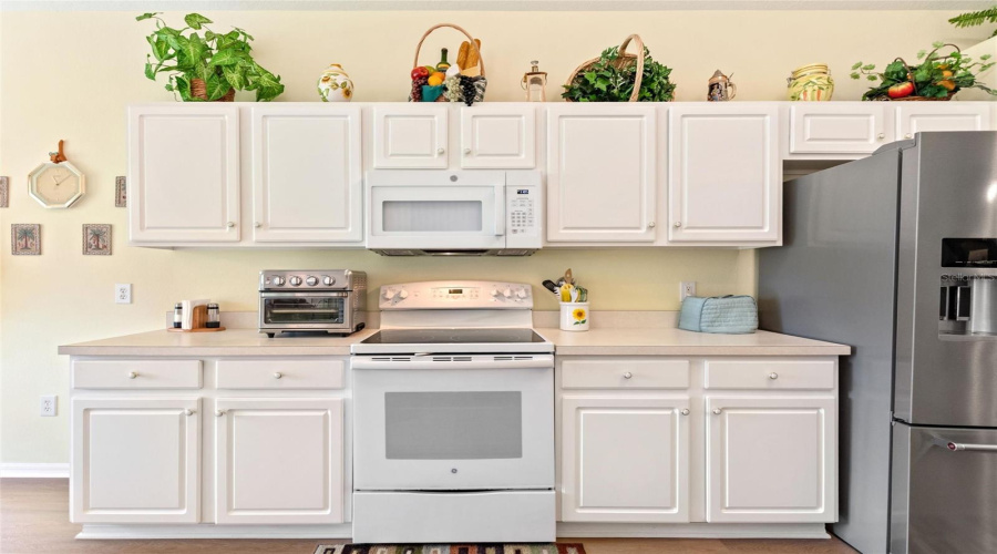 DAVENPORT, Florida 33837, 3 Bedrooms Bedrooms, ,2 BathroomsBathrooms,Residential,For Sale,ROYAL PALM DR,0,MFRS5147893